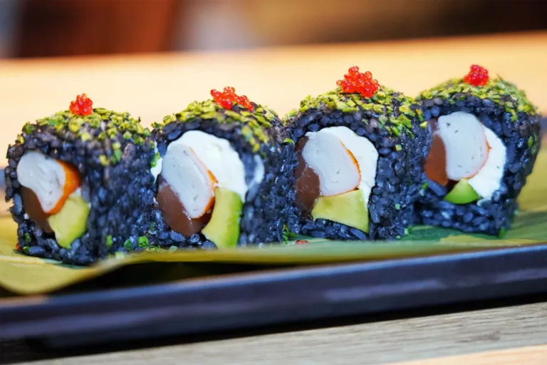 HY SUSHI Marrakech - BLACK ROLLS Black Saumon